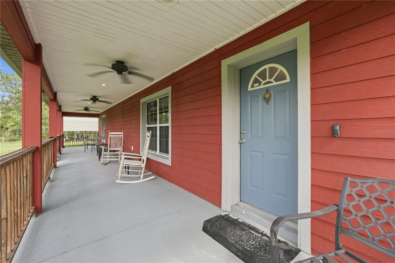 Photo 2 of 806 Bayhead Rd, Osteen, FL 32764