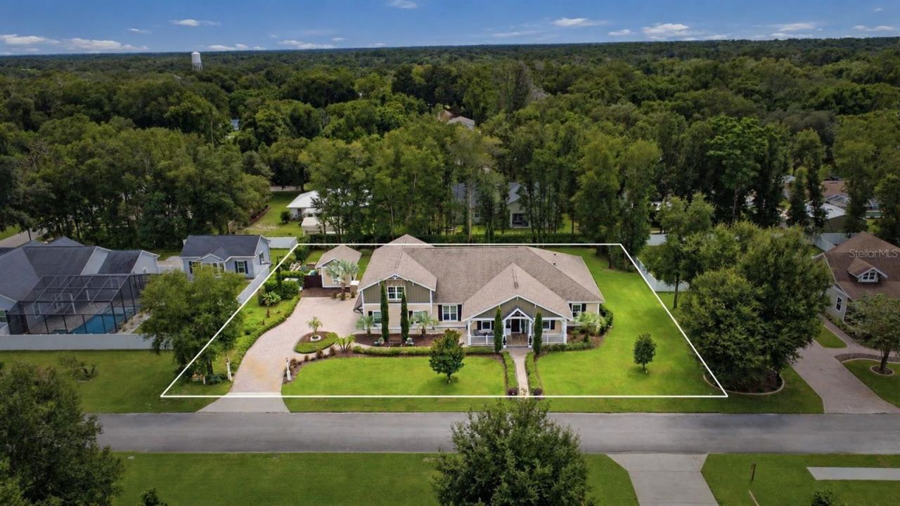 251 W Delaware Ave, Lake Helen, FL 32744