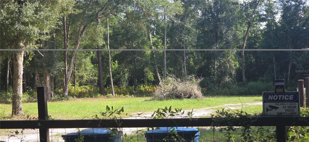Photo 3 of 407 Raulerson Rd, Seville, FL 32190