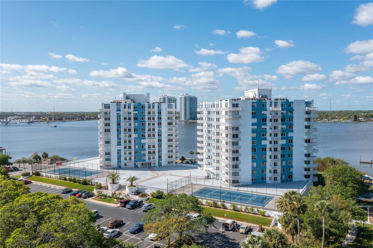 935 N Halifax Ave #705, Daytona Beach