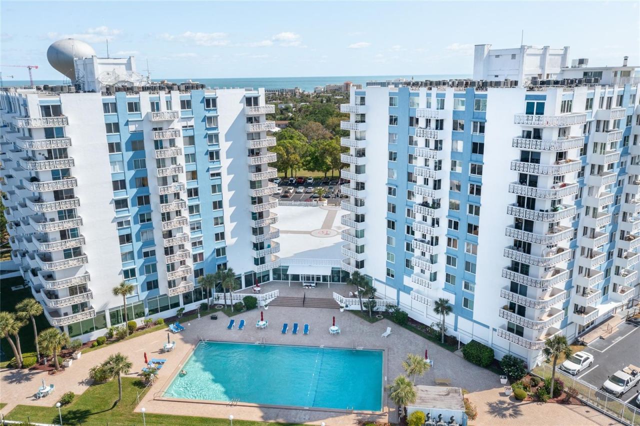 Photo 2 of 935 N Halifax Ave #705, Daytona Beach, FL 32118