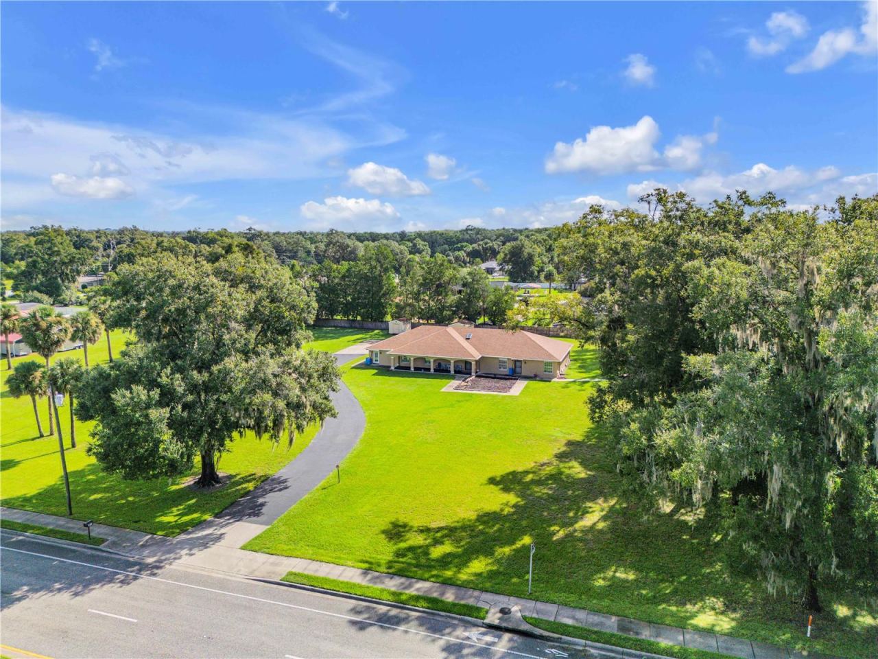 Photo 2 of 2011 N Spring Garden Ave, Deland, FL 32720
