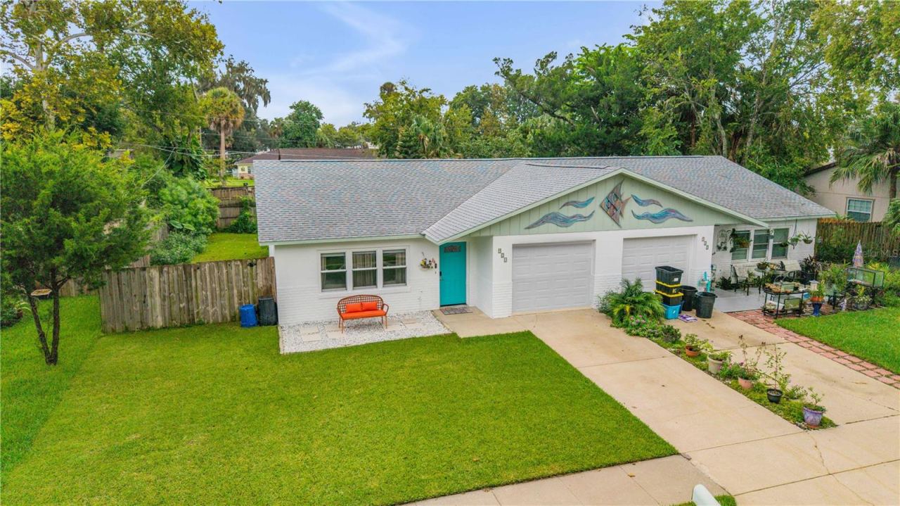 Photo 3 of 921 Aspen Dr, South Daytona, FL 32119