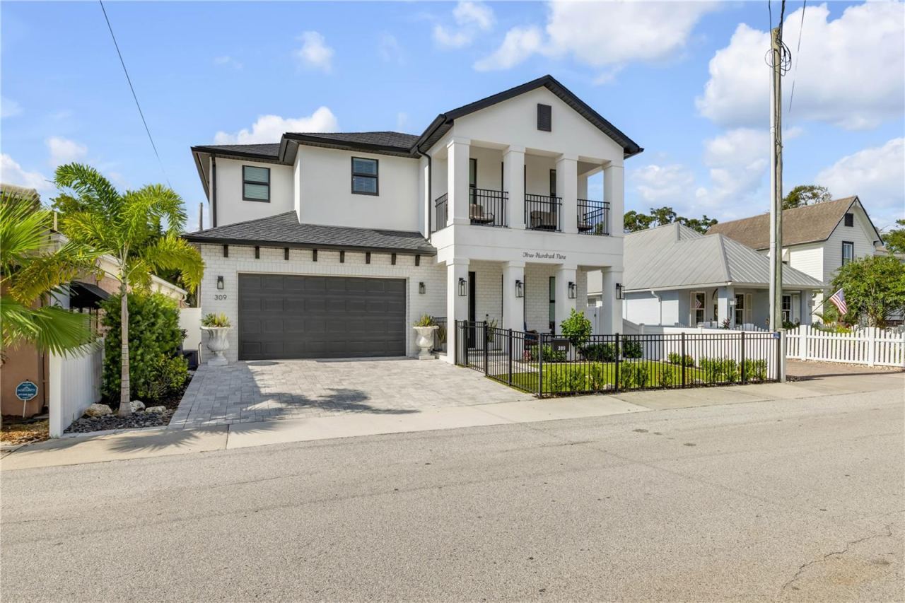 309 Julia St, New Smyrna Beach