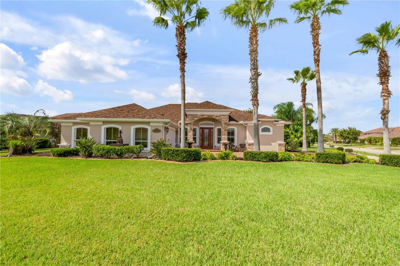 574 Luna Bella Ln, New Smyrna Beach, FL 32168