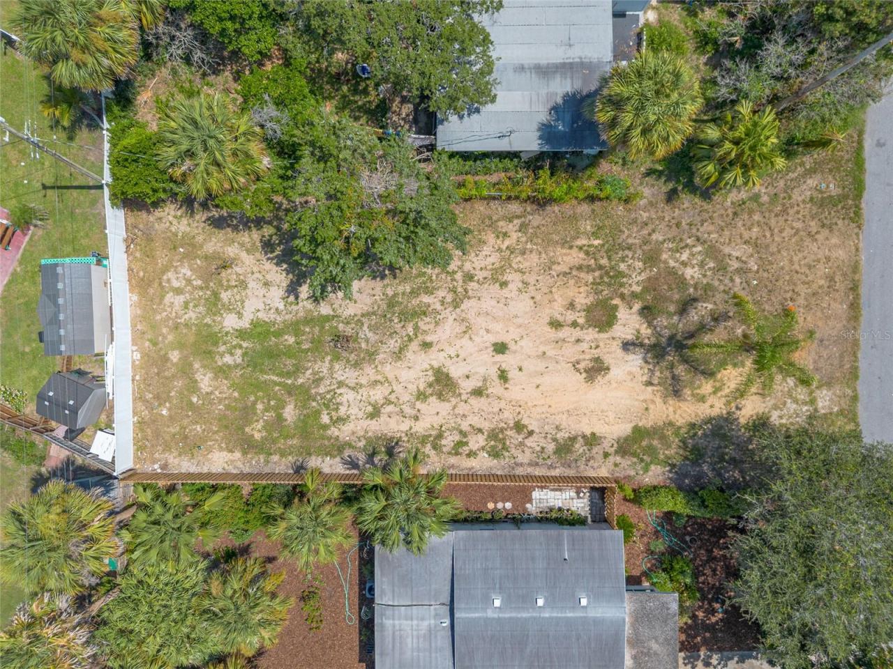 Photo 3 of 142 Holland Rd, Ormond Beach, FL 32176