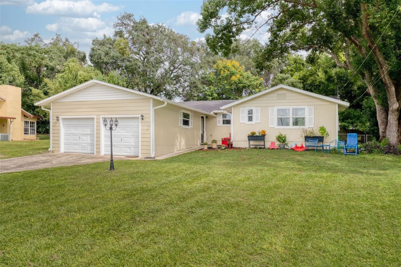 246 Angeles Rd, Debary, FL 32713