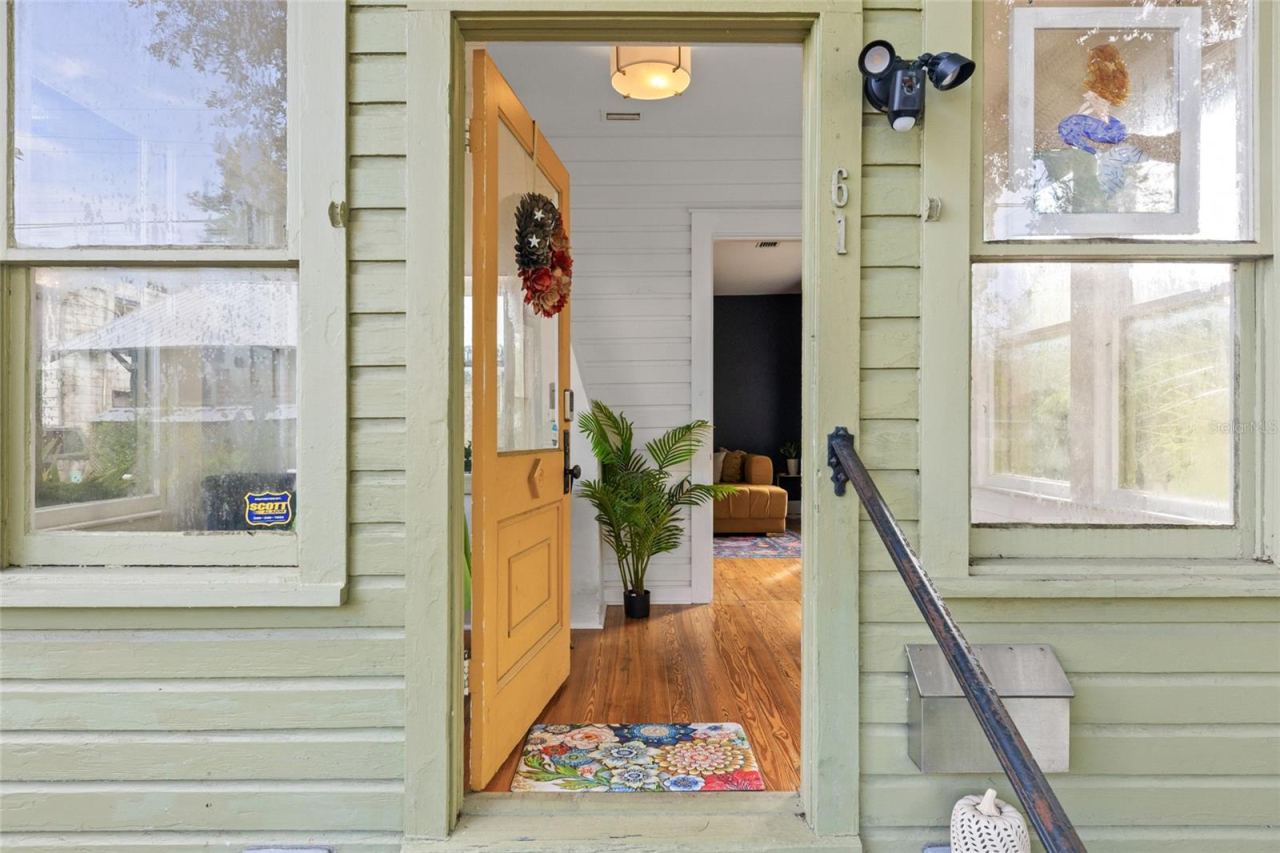 Photo 3 of 61 Abbott St, St Augustine, FL 32084