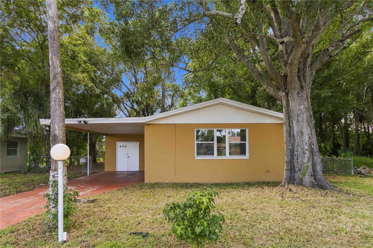 444 S Caroline St, Daytona Beach