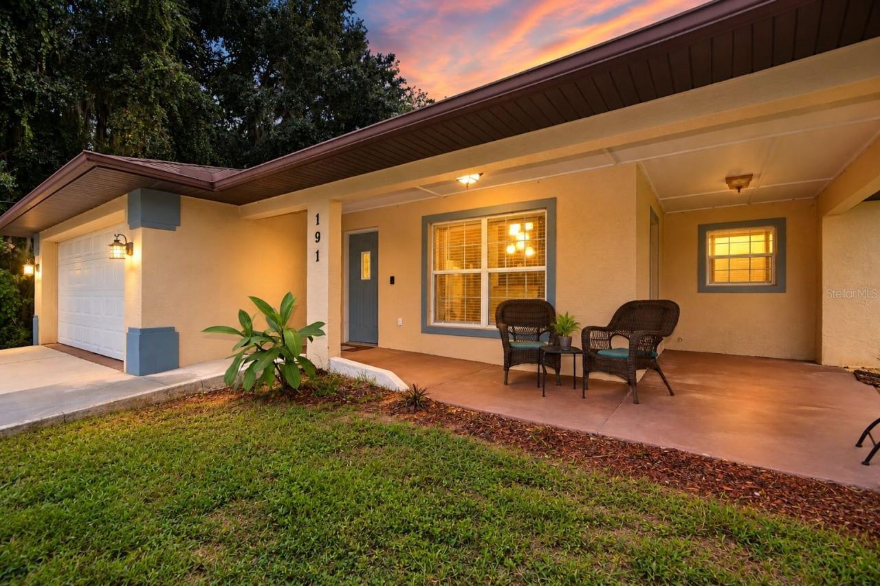Photo 2 of 191 Nancy St, Oak Hill, FL 32759