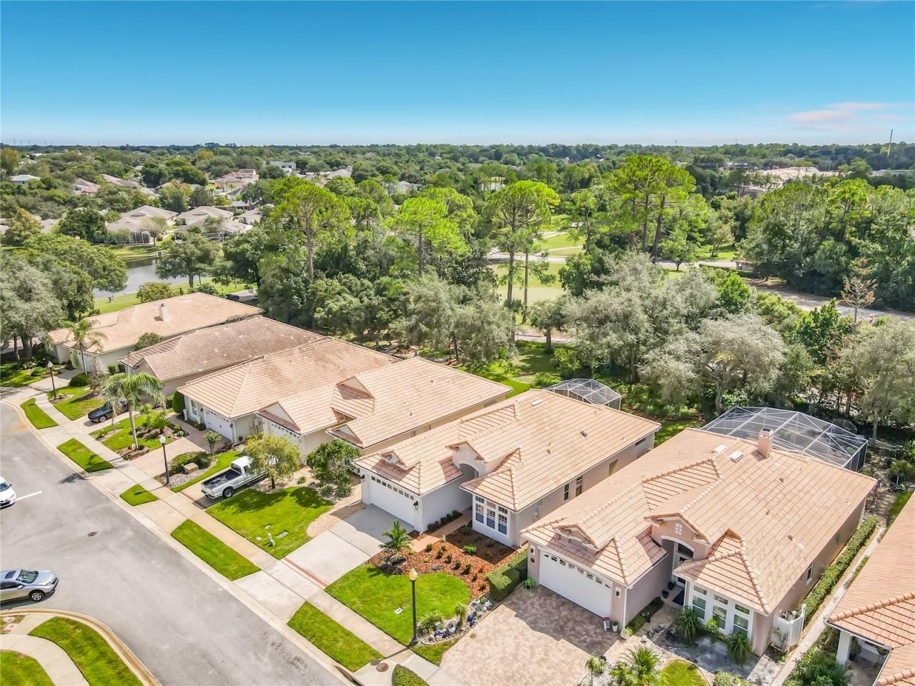 Photo 2 of 433 Fenwick Ct, Debary, FL 32713