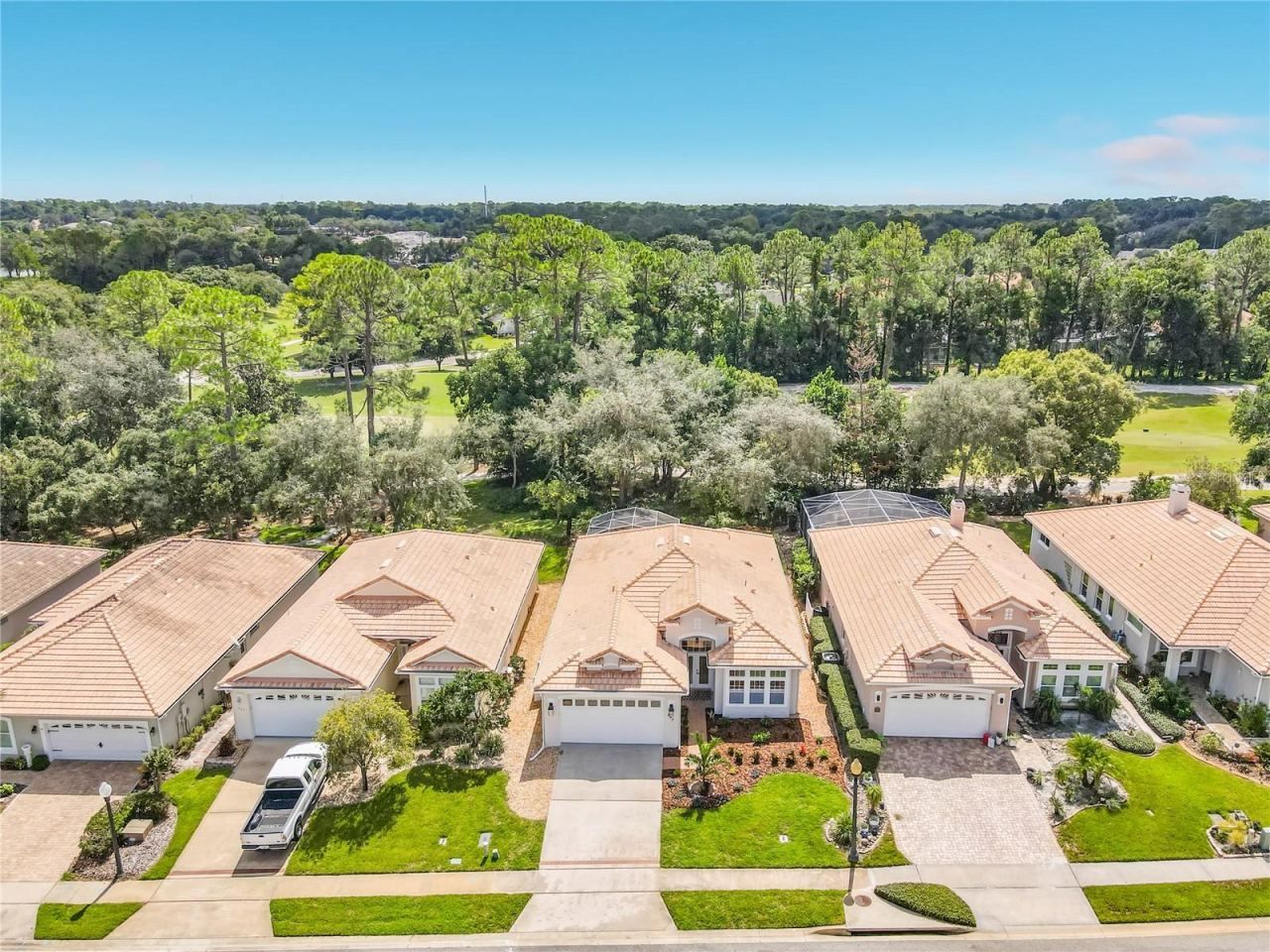 Photo 3 of 433 Fenwick Ct, Debary, FL 32713