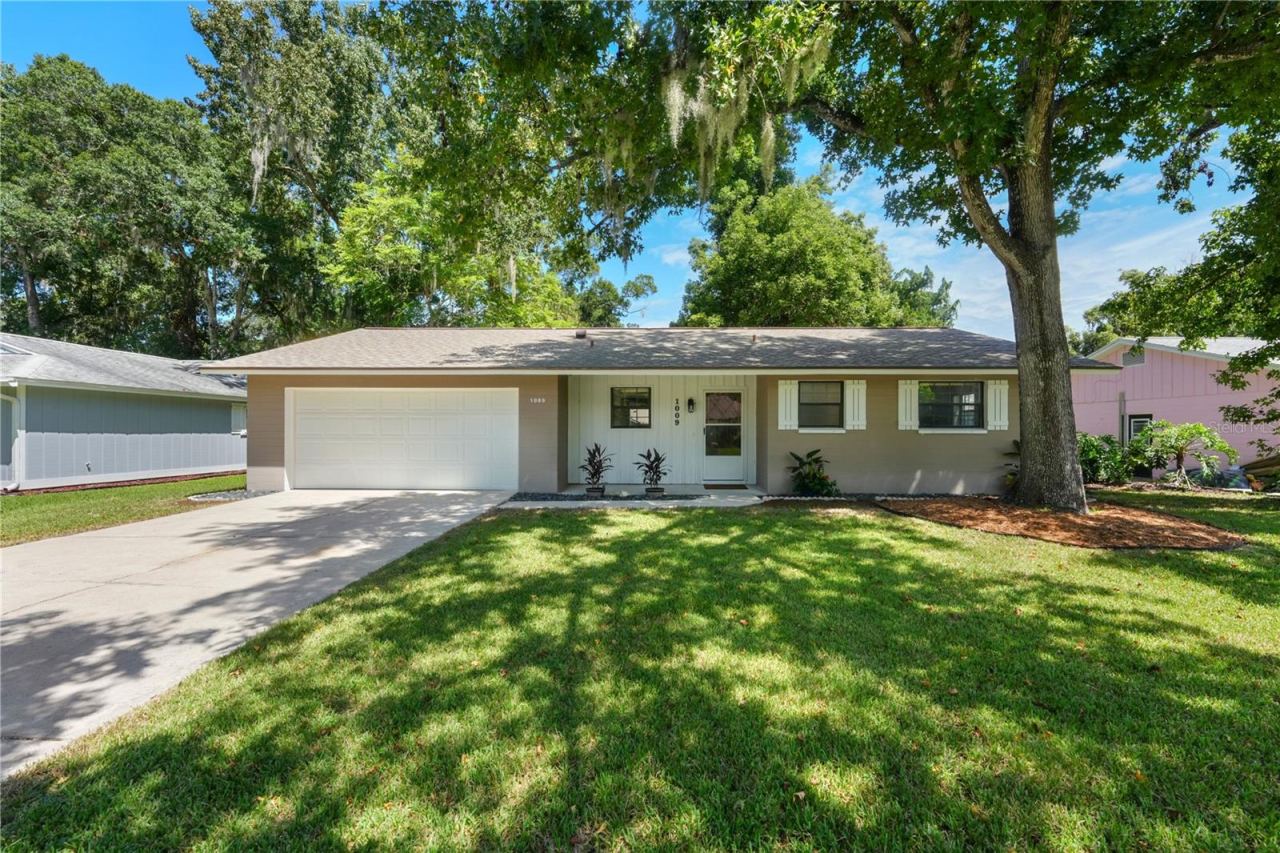 1009 Indian Oaks W, Holly Hill, FL 32117