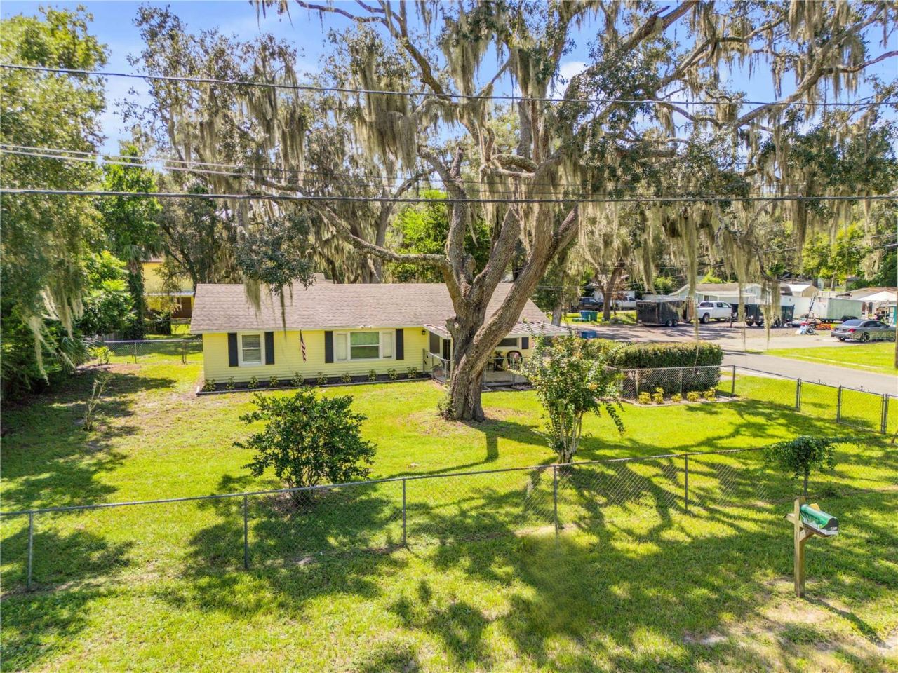 1402 E Voorhis Ave, Deland, FL 32724