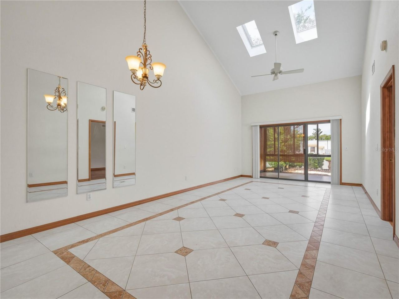 Photo 3 of 351 Castlewood Ln, New Smyrna Beach, FL 32168