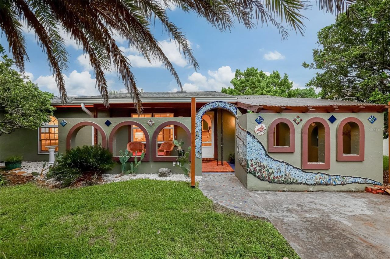 Photo 2 of 218 Kenan St, St Augustine, FL 32080