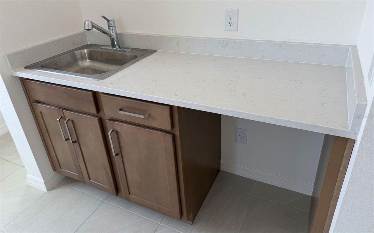 Photo 2 of 736 Farfields St, Deland, FL 32724