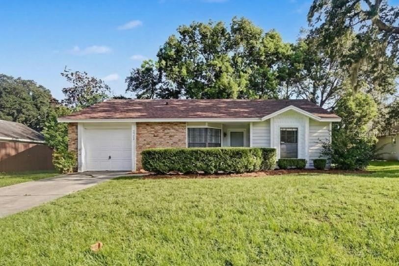 2362 Whitehorse St, Deltona, FL 32738