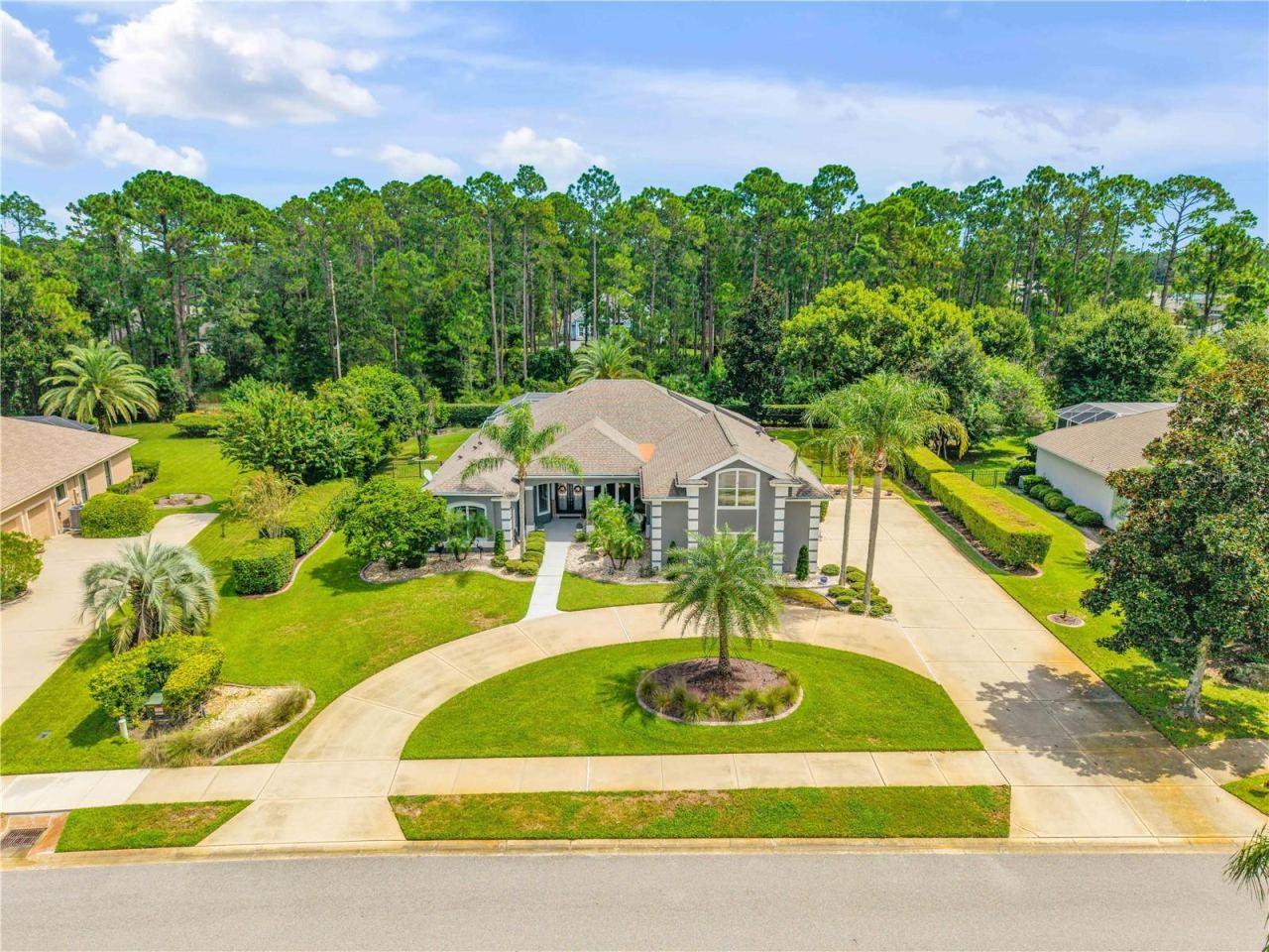 Photo 2 of 1031 Hampstead Ln, Ormond Beach, FL 32174