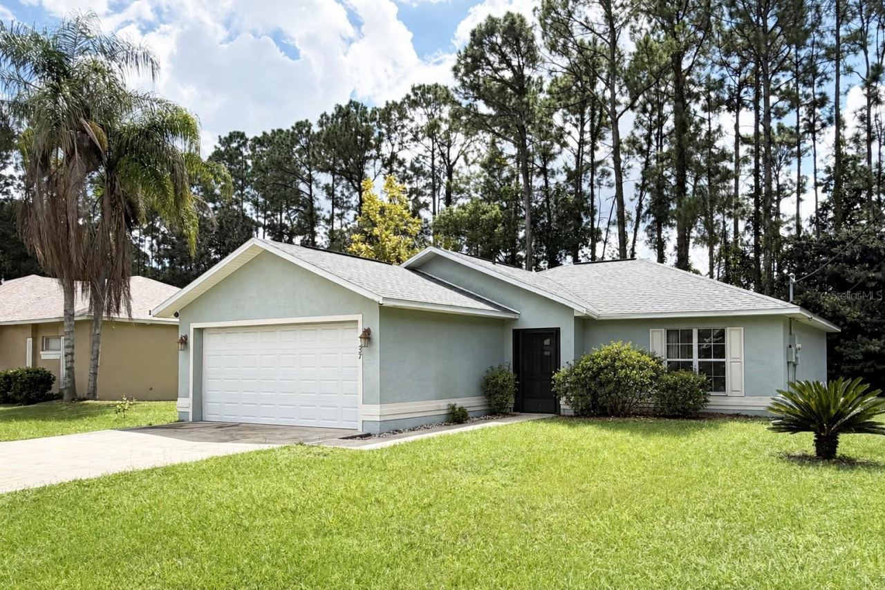 37 Red Clover Ln, Palm Coast, FL 32164