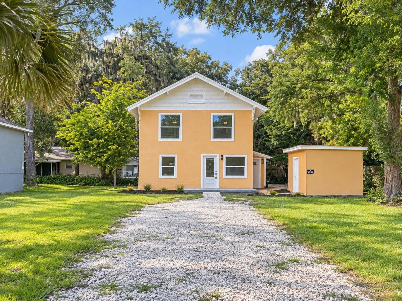 634 Aberdeen St, Daytona Beach, FL 32114