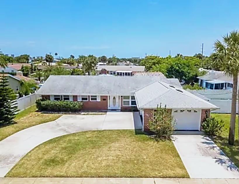 Photo 3 of 151 Sea Isle Cir, South Daytona, FL 32119