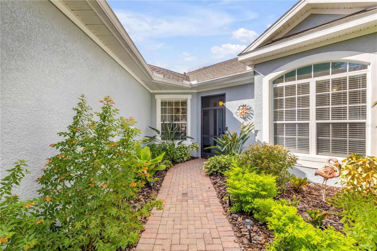 Photo 2 of 128 Bauer Cir, Daytona Beach, FL 32124