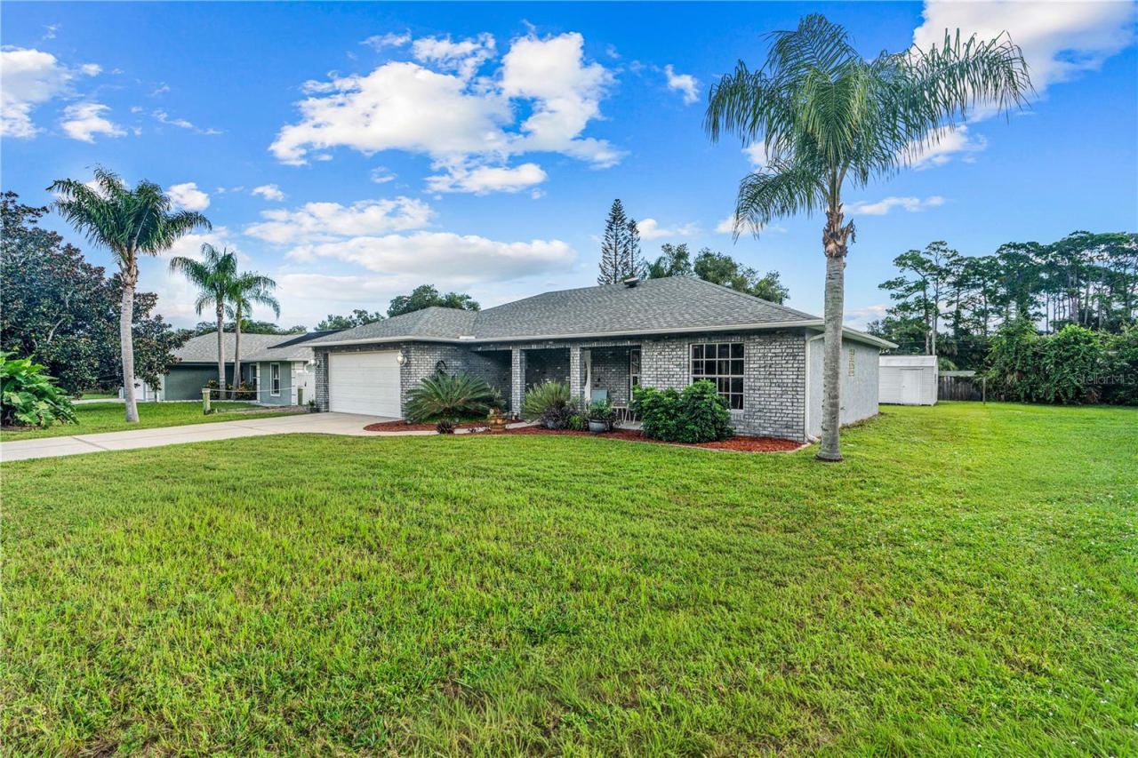 Photo 3 of 2511 Glenwood Ave, New Smyrna Beach, FL 32168