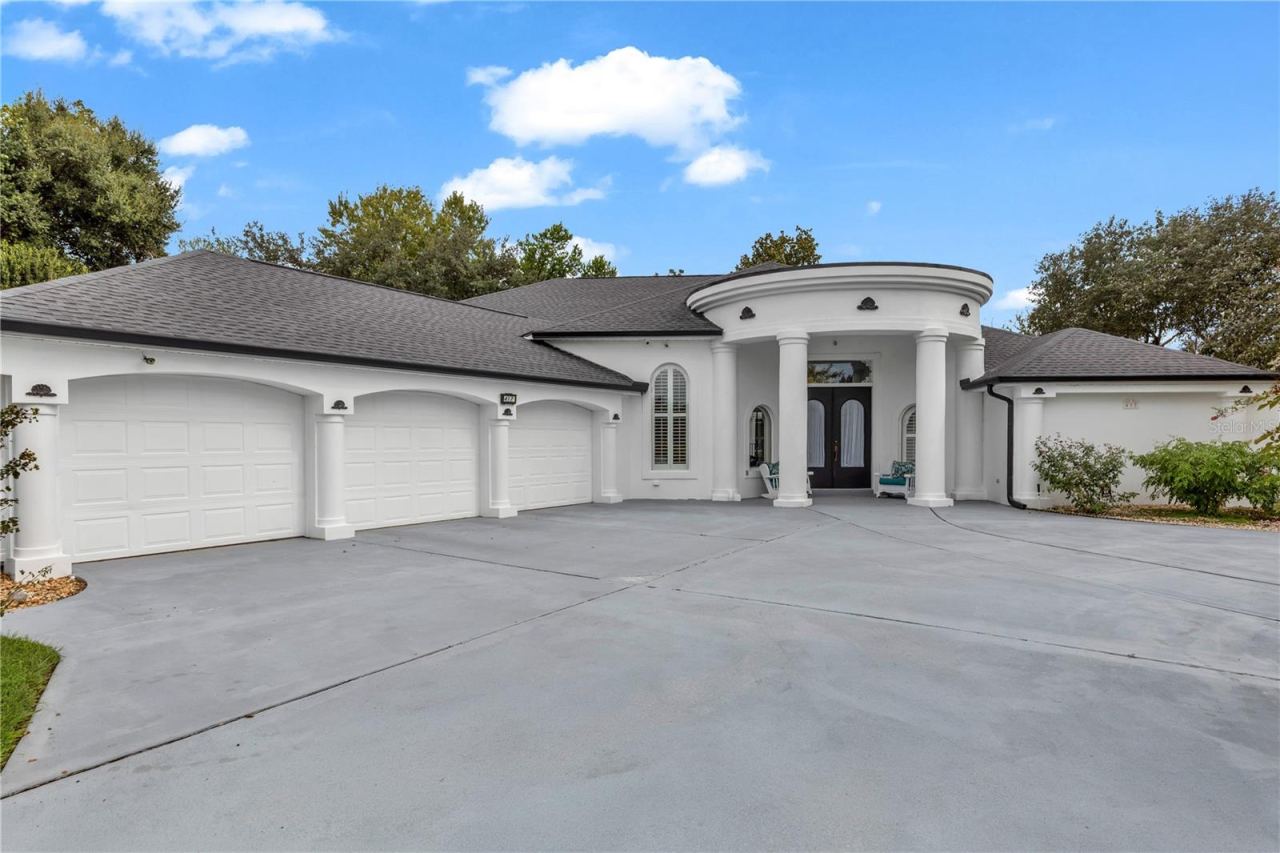 Photo 2 of 417 Greenridge Ct, Debary, FL 32713