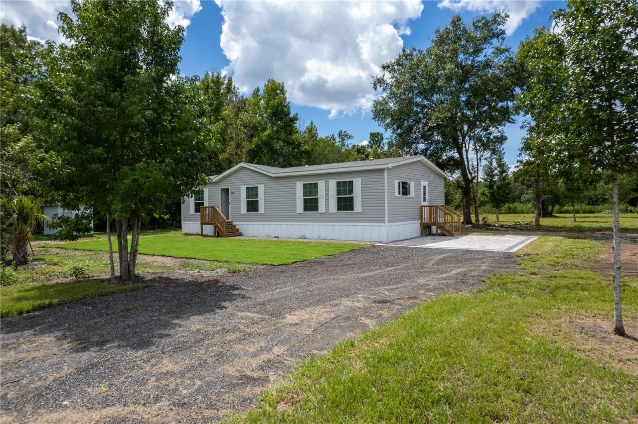 Photo 2 of 1666 Mistletoe St, Bunnell, FL 32110