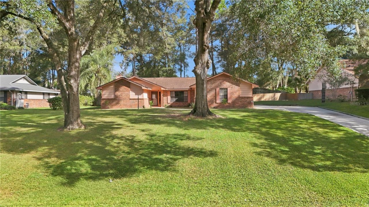 769 Torchwood Dr, Deland, FL 32724