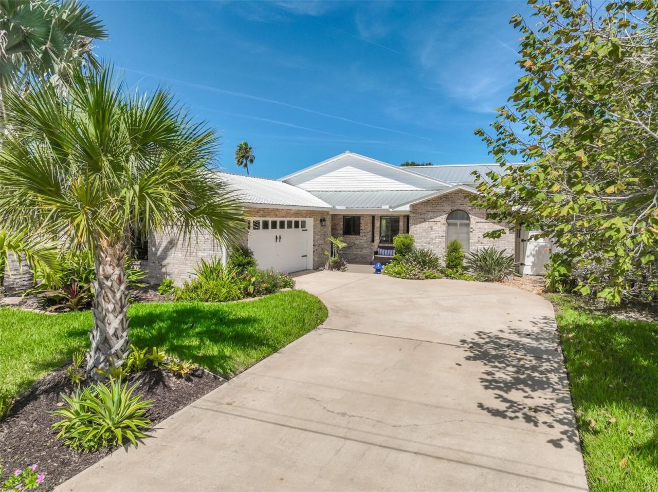 Photo 5 of 624 Cumberland Dr, Flagler Beach, FL 32136