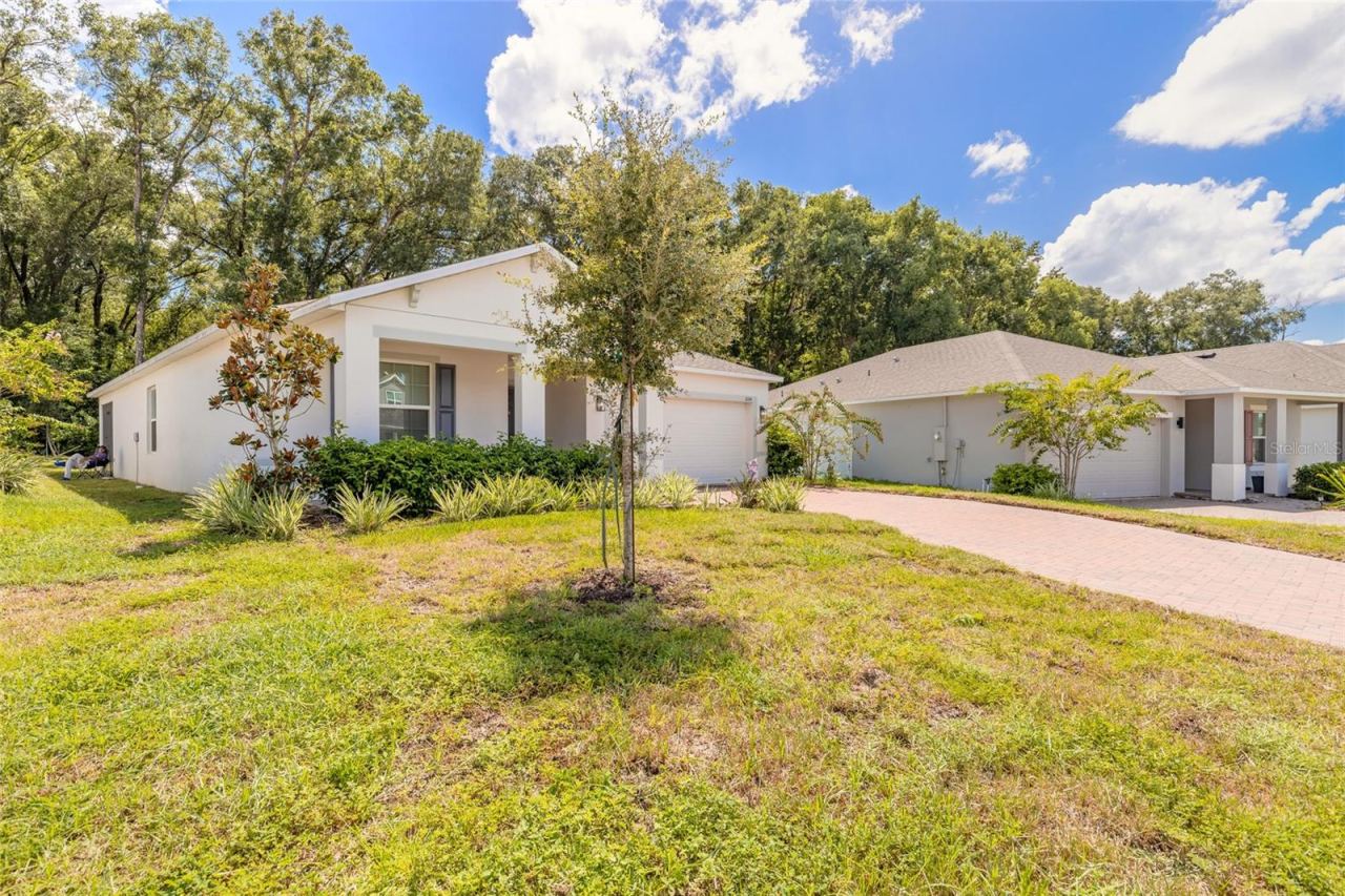 Photo 2 of 1644 Andover Ridge Dr, Deland, FL 32720