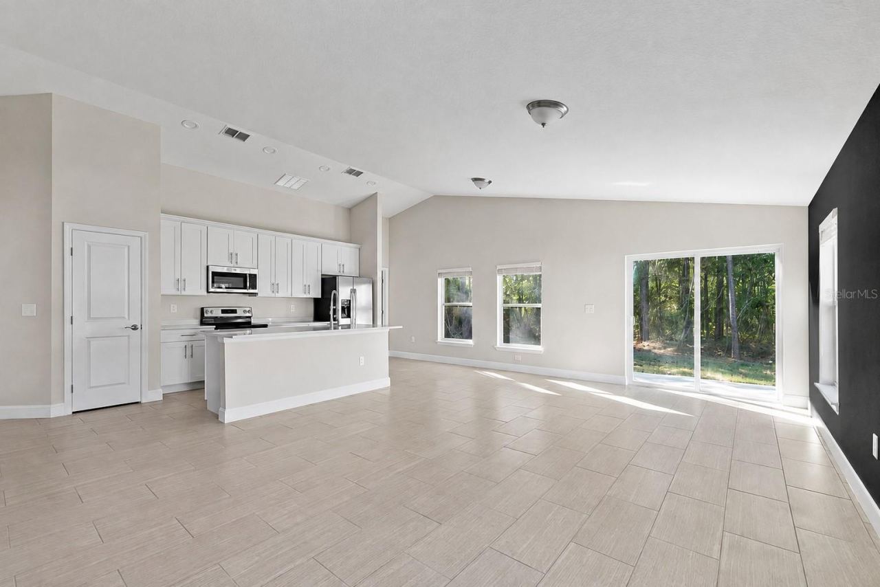 Photo 3 of 1907 Laredo Dr, Deltona, FL 32738