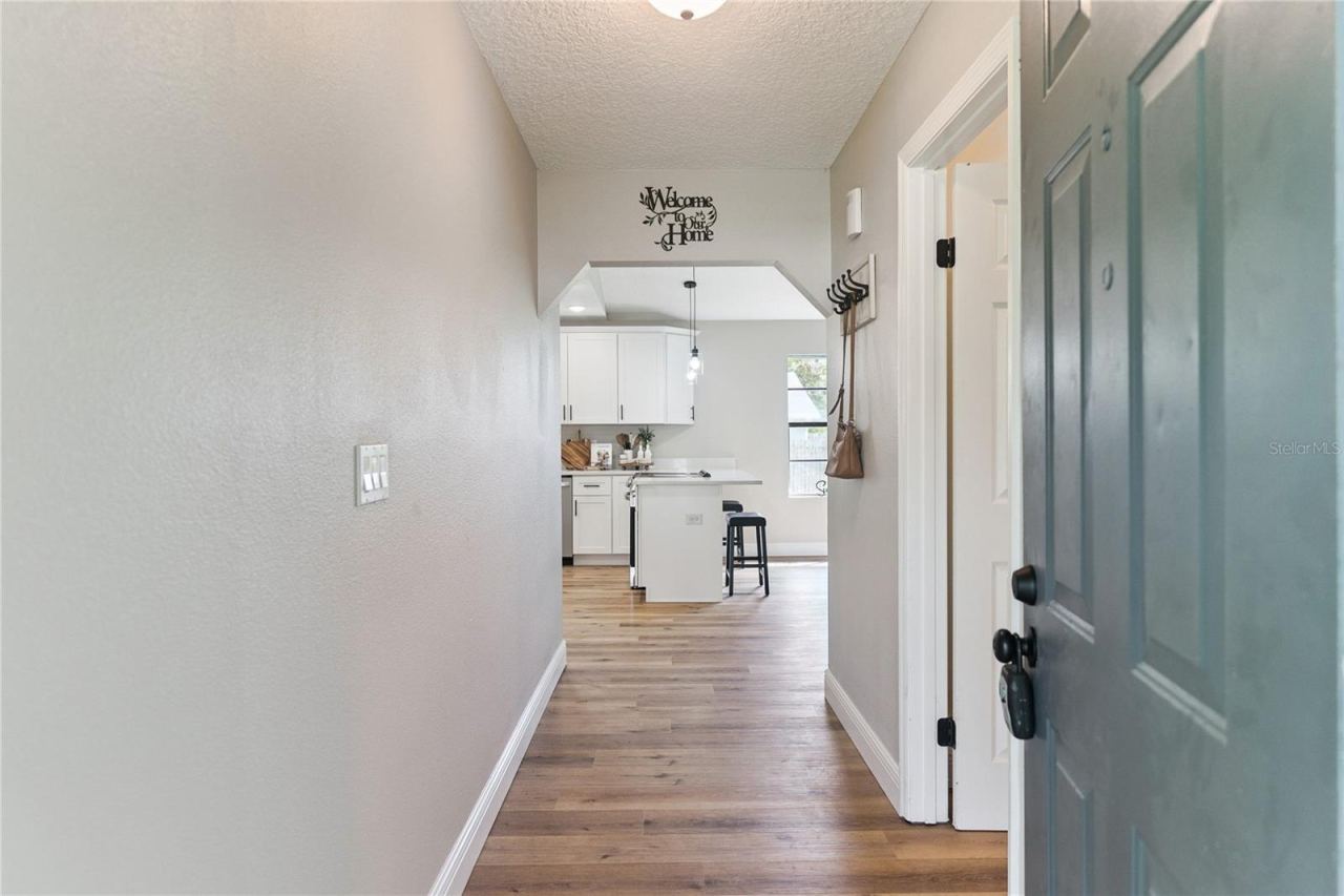 Photo 5 of 3211 Travelers Palm Dr, Edgewater, FL 32141