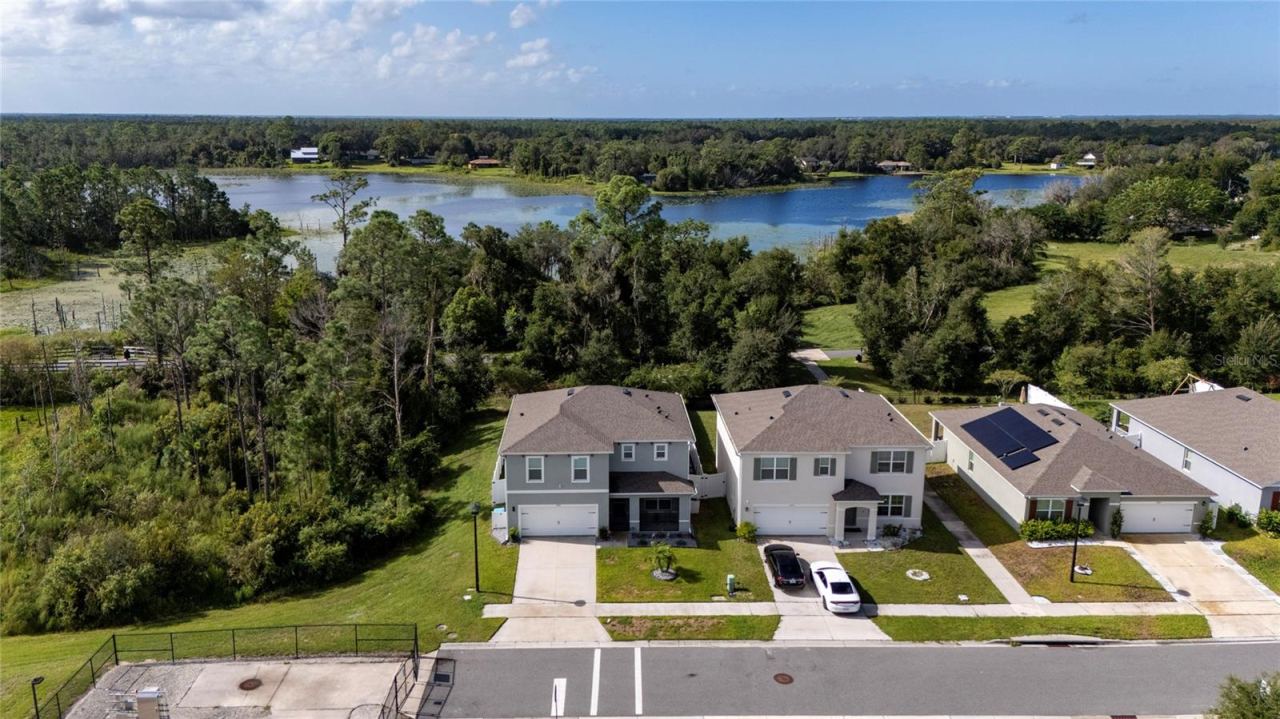 Photo 4 of 3055 Staten Dr, Deltona, FL 32738