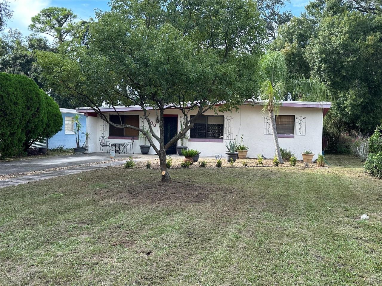 608 Dixie Ln, South Daytona