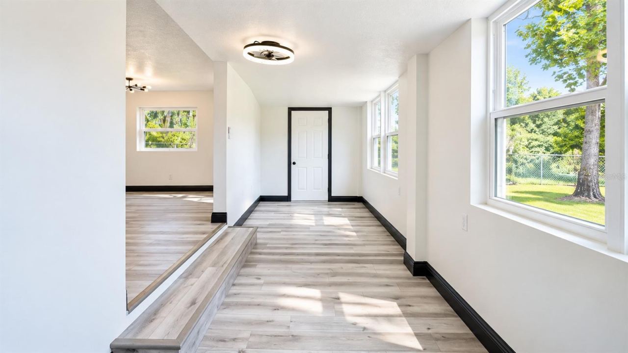 Photo 2 of 334 W Beresford Rd, Deland, FL 32720