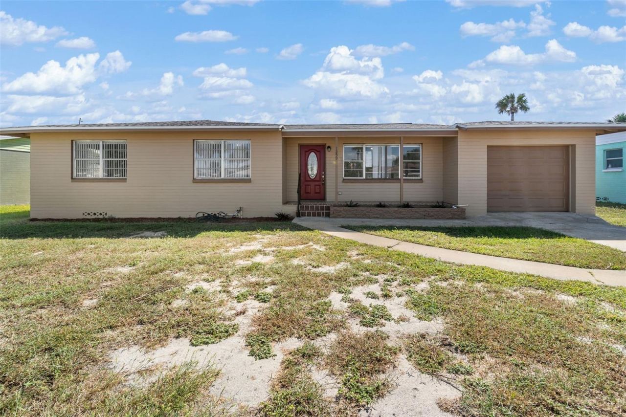 Photo 3 of 1259 Bel Aire Dr, Daytona Beach, FL 32118