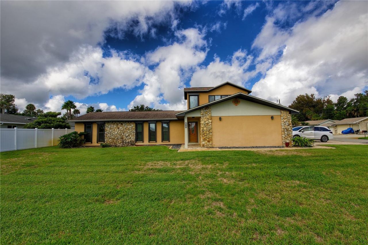 Photo 2 of 1602 S Riverside Dr, Edgewater, FL 32132