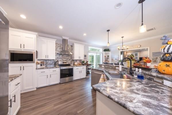 Photo 3 of 1225 Hazelnut St, Bunnell, FL 32110