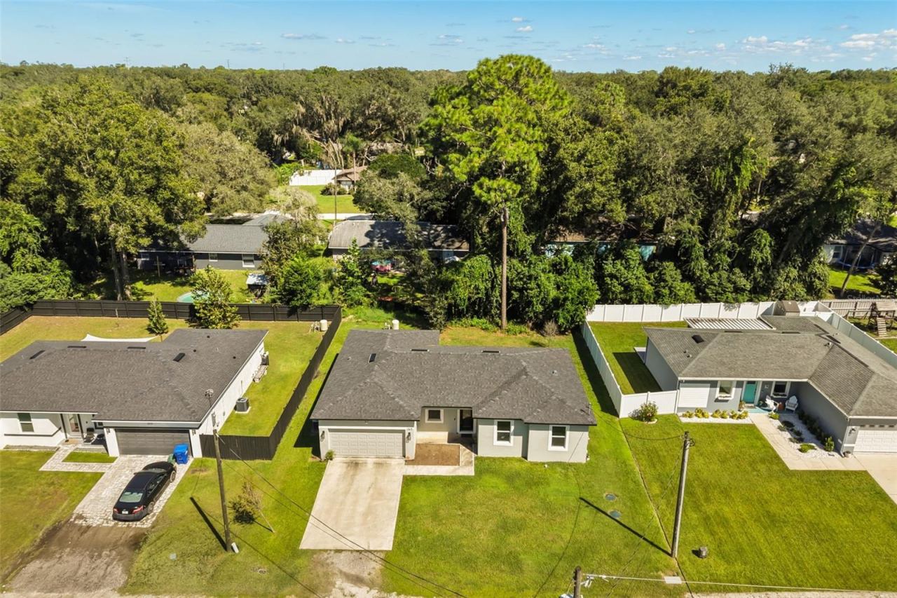 Photo 3 of 1365 2nd St, Orange City, FL 32763