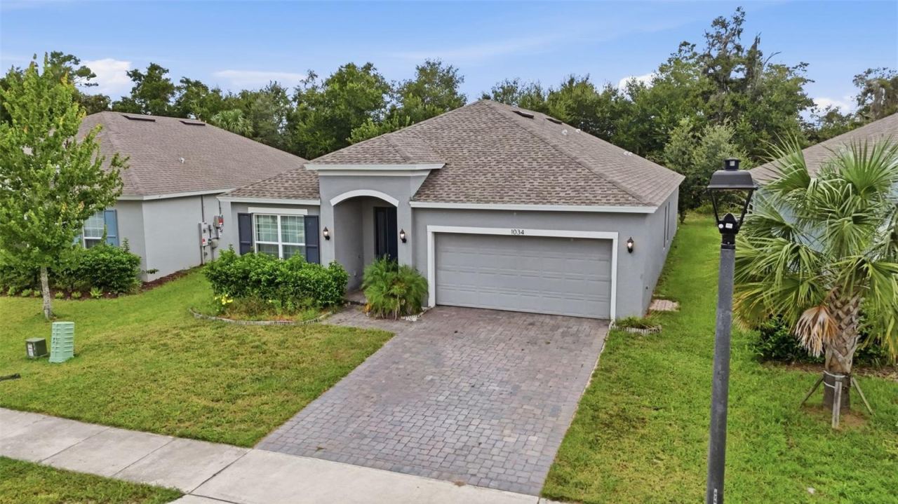 Photo 2 of 1034 Chelan Falls Dr, Deland, FL 32724