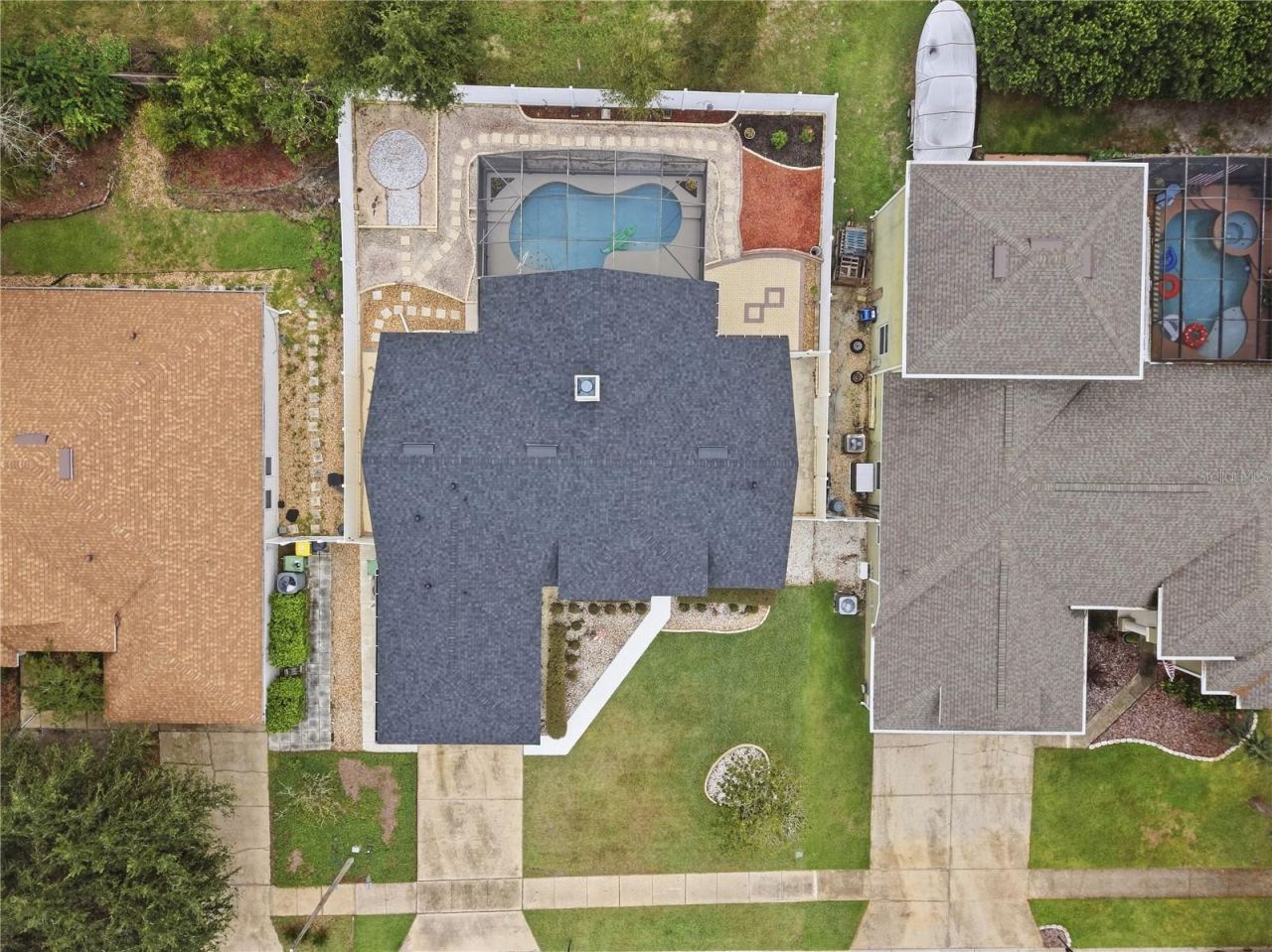 Photo 2 of 1420 Bent Oaks Blvd, Deland, FL 32724