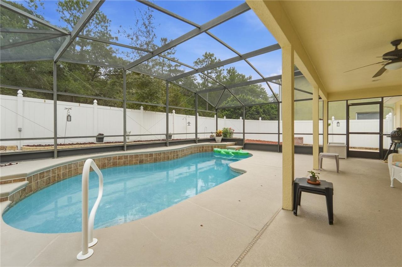 Photo 3 of 1420 Bent Oaks Blvd, Deland, FL 32724