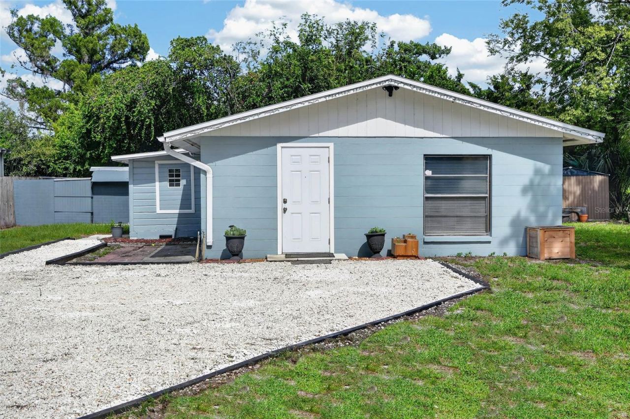 1214 Flomich St, Daytona Beach