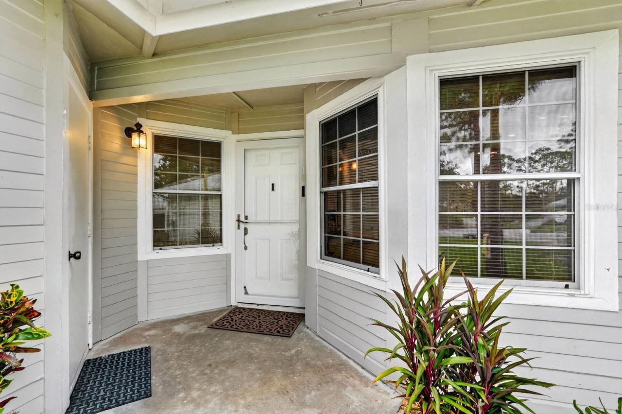 Photo 2 of 955 Grayling Ct #b, Port Orange, FL 32127