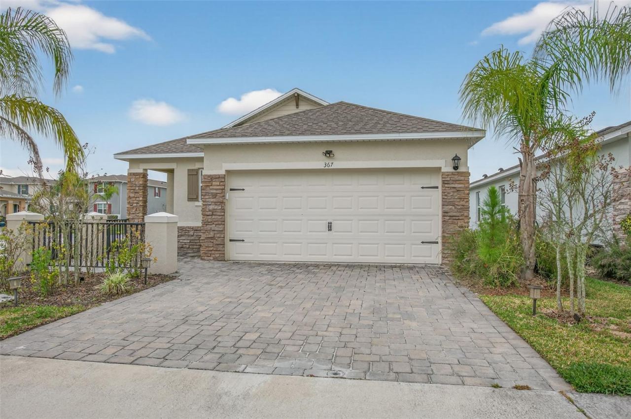 Photo 2 of 367 Caryota Ct, New Smyrna Beach, FL 32168