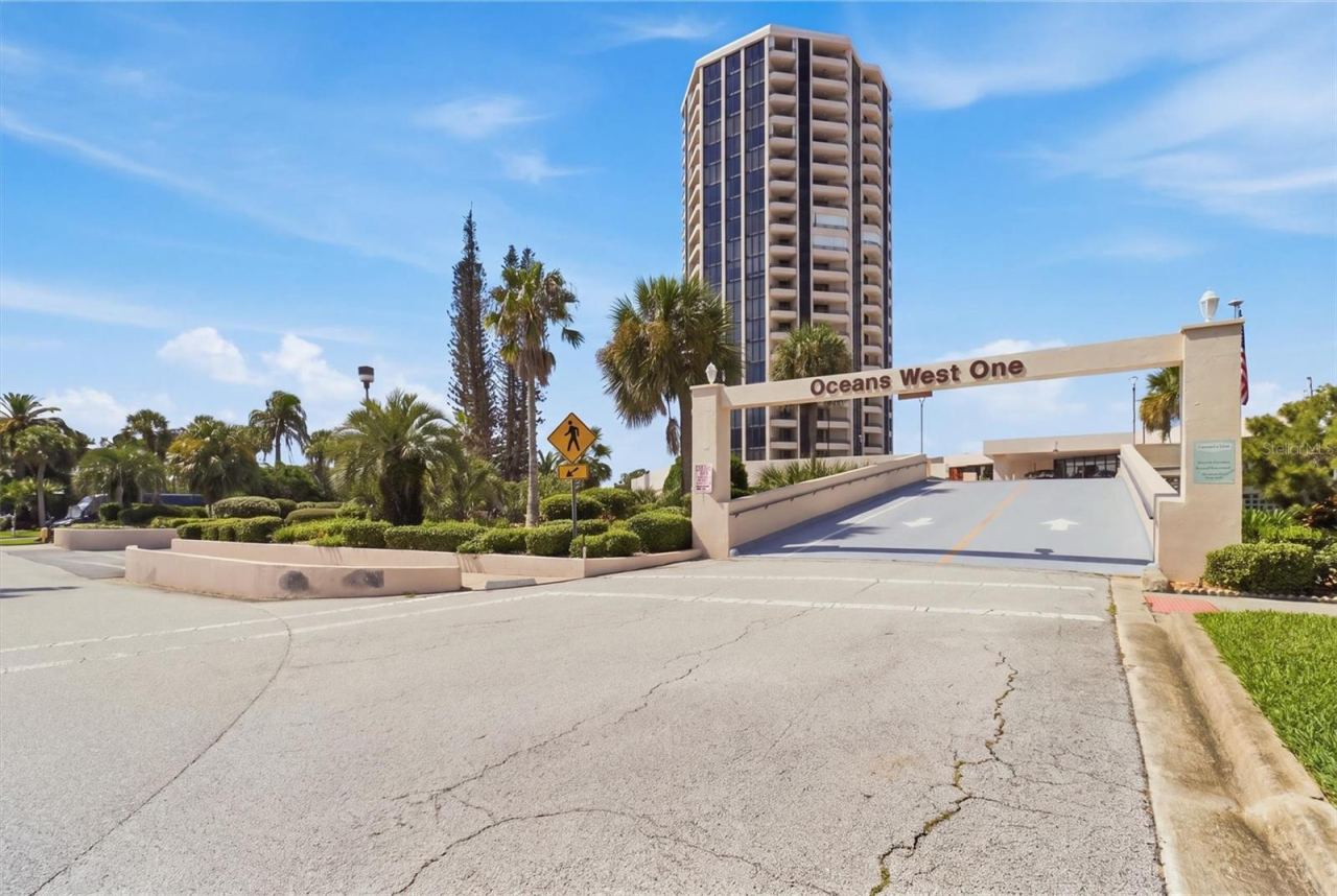 Photo 2 of 1 Oceans West Blvd #8b1, Daytona Beach Shores, FL 32118