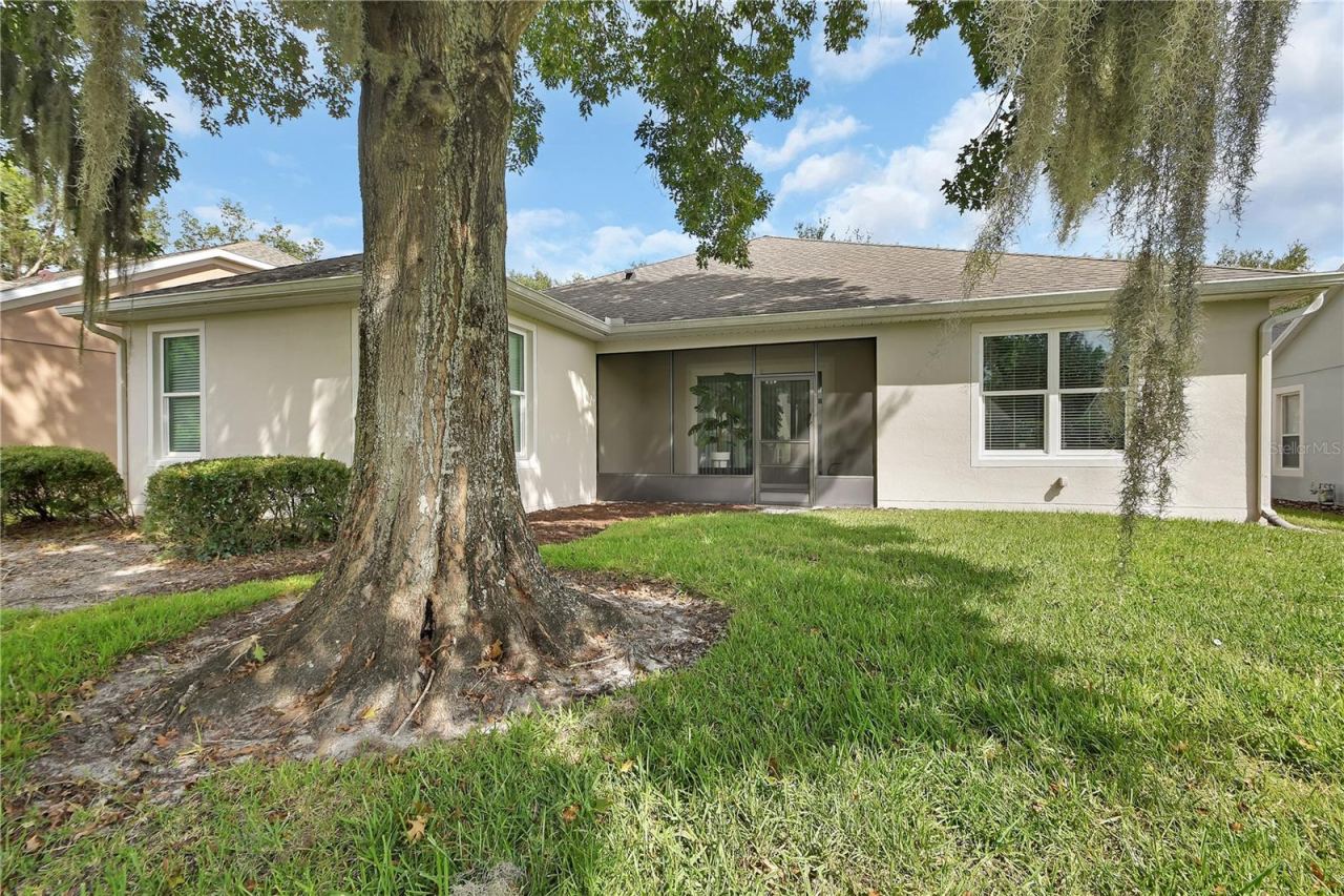 Photo 3 of 102 Westcott Lane, Deland, FL 32724